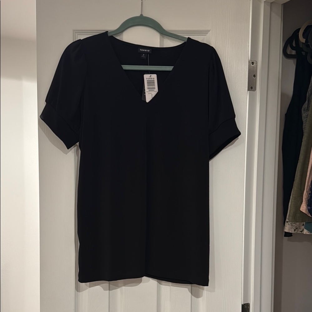 Torrid Black V-Neck T-Shirt Blouse
